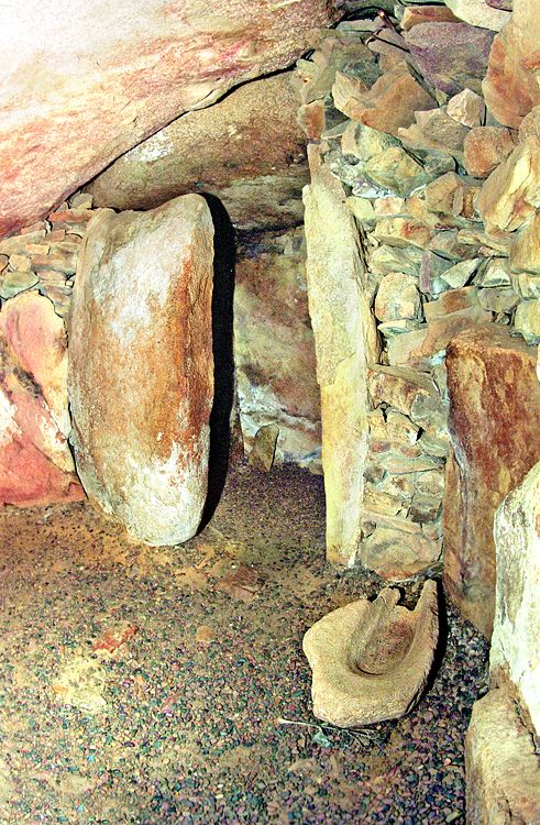 La Hougue Bie - interior