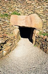 La Hougue Bie - portal