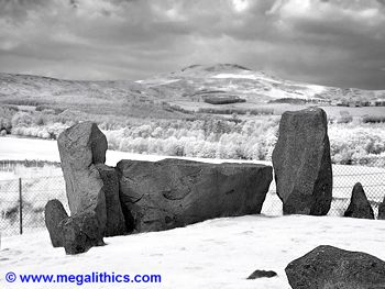 Tomnaverie recumbent stone circle - infrared